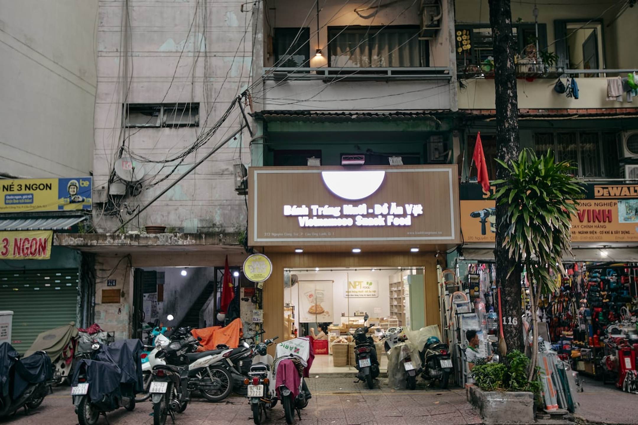 listing_images/01d4f338-f428-39cb-5ebc-7d55d94430e2.jpeg