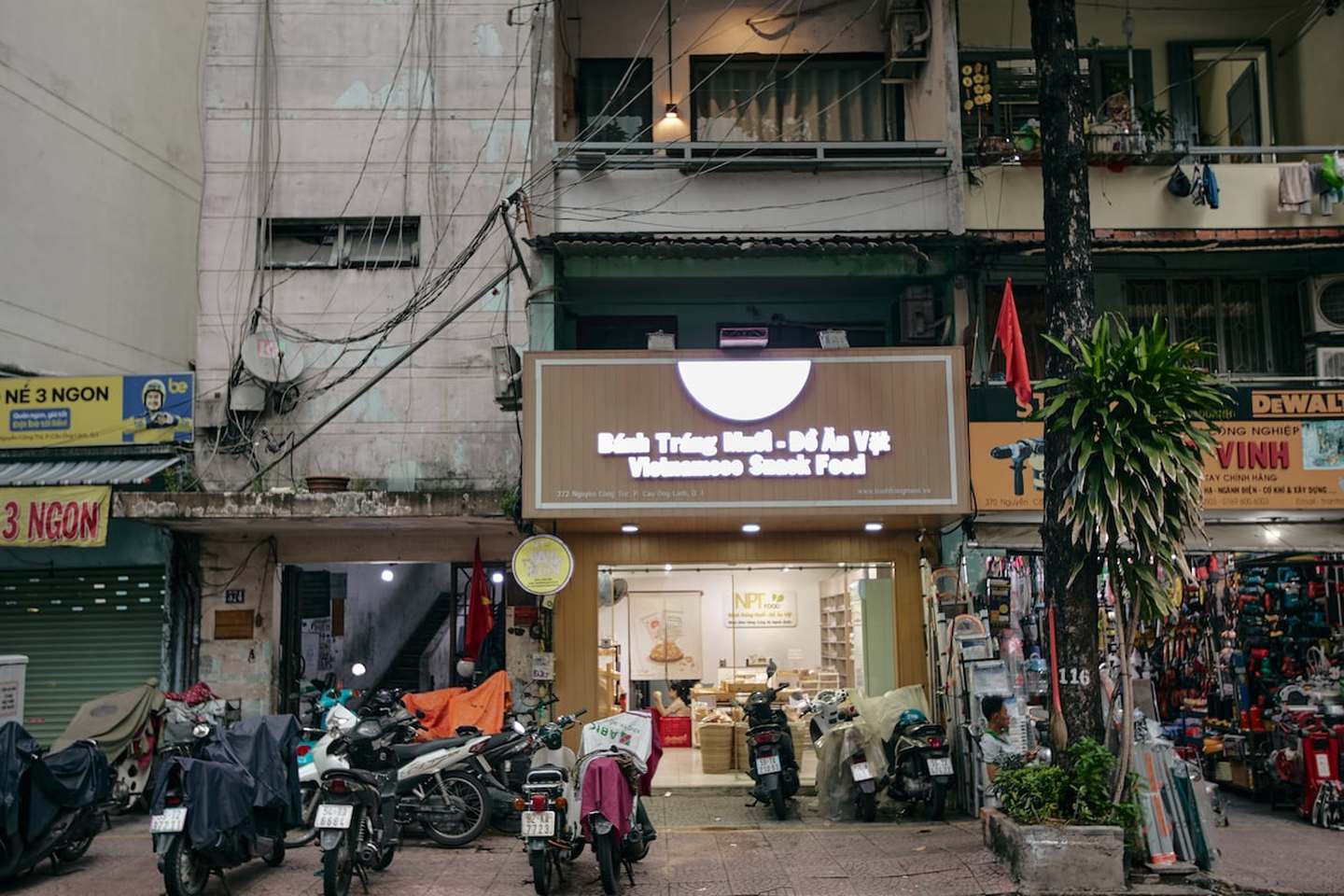 listing_images/01d4f338-f428-39cb-5ebc-7d55d94430e2.jpeg
