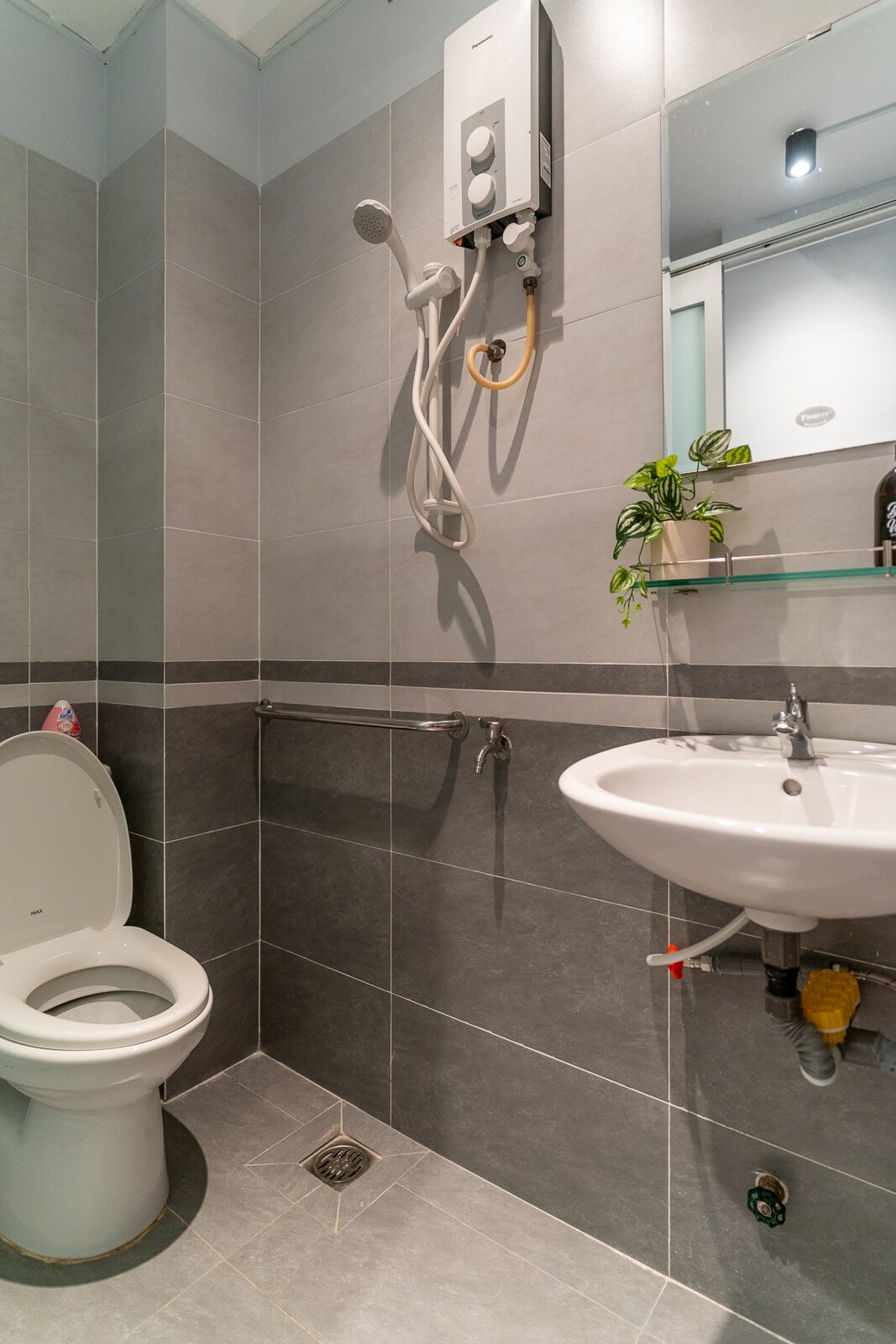listing_images/0d106bf1-2ca5-c905-b307-24cd5aa2c38b.jpeg