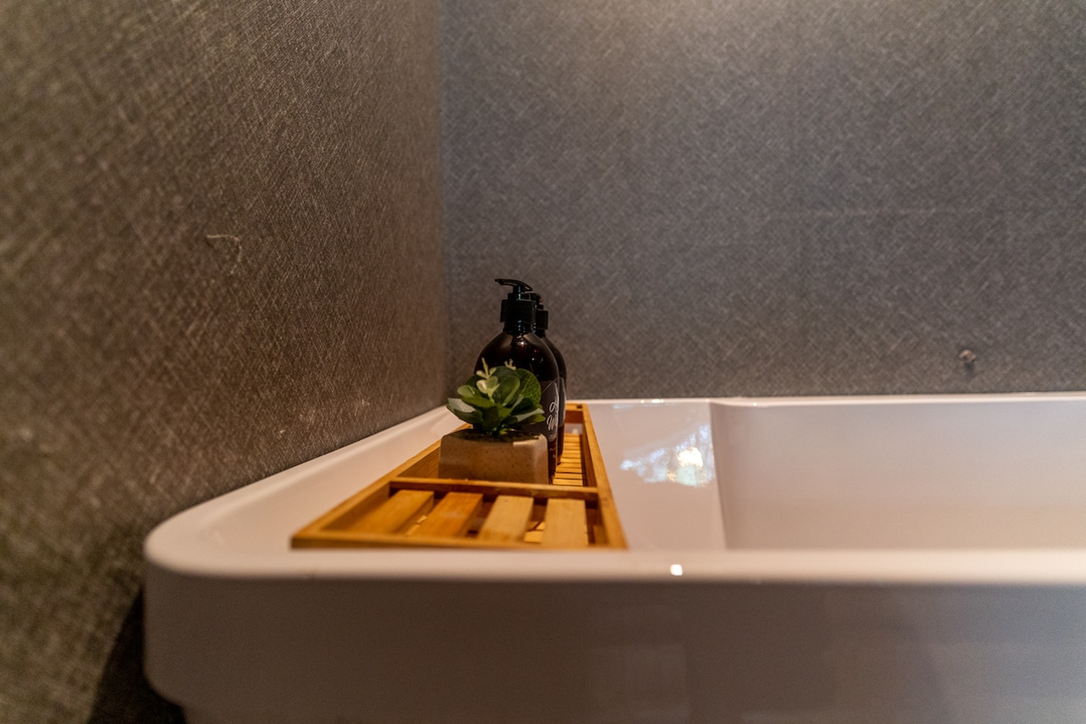 listing_images/32657b4f-4b1e-88cd-984d-d78358841ca3.jpeg
