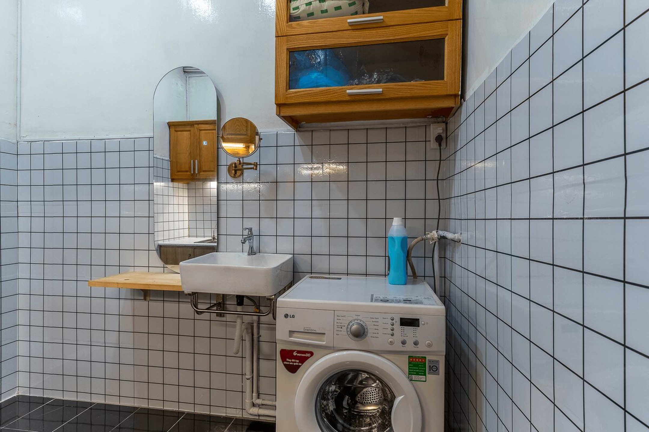 listing_images/80b2faf7-14cf-568b-3677-041e63d8d471.png