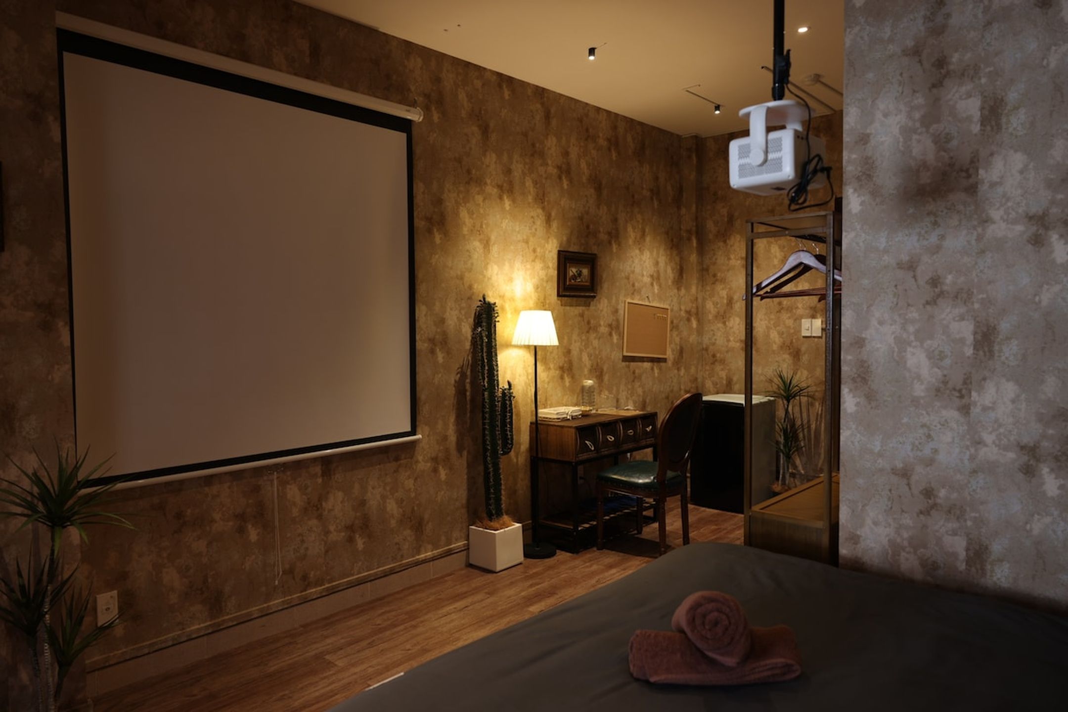 listing_images/90a6da58-3f66-7133-fa87-d615040ea1c5.jpeg