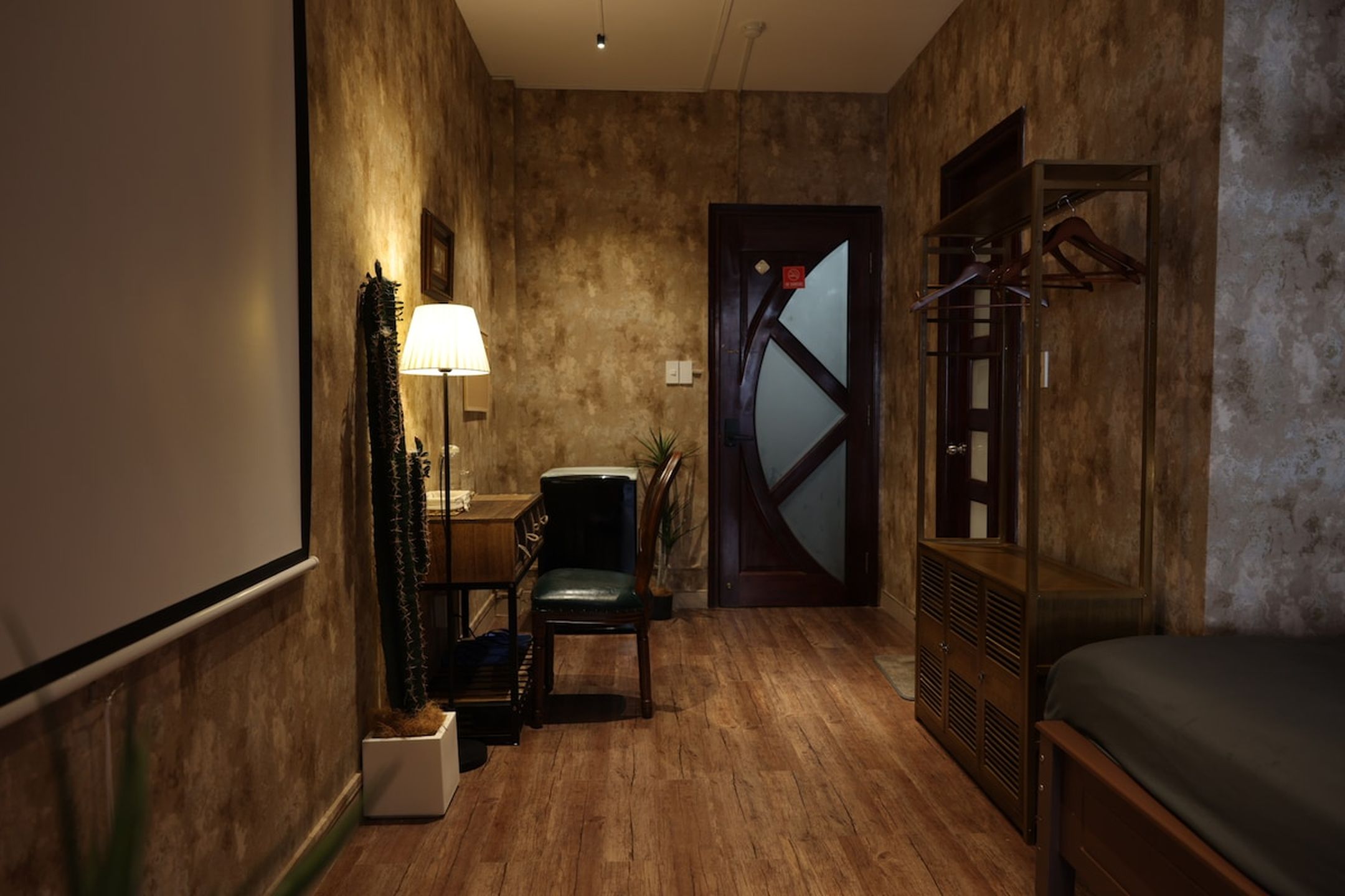 listing_images/a1f94a6b-88ee-d94f-638c-bda0020c92fd.jpeg