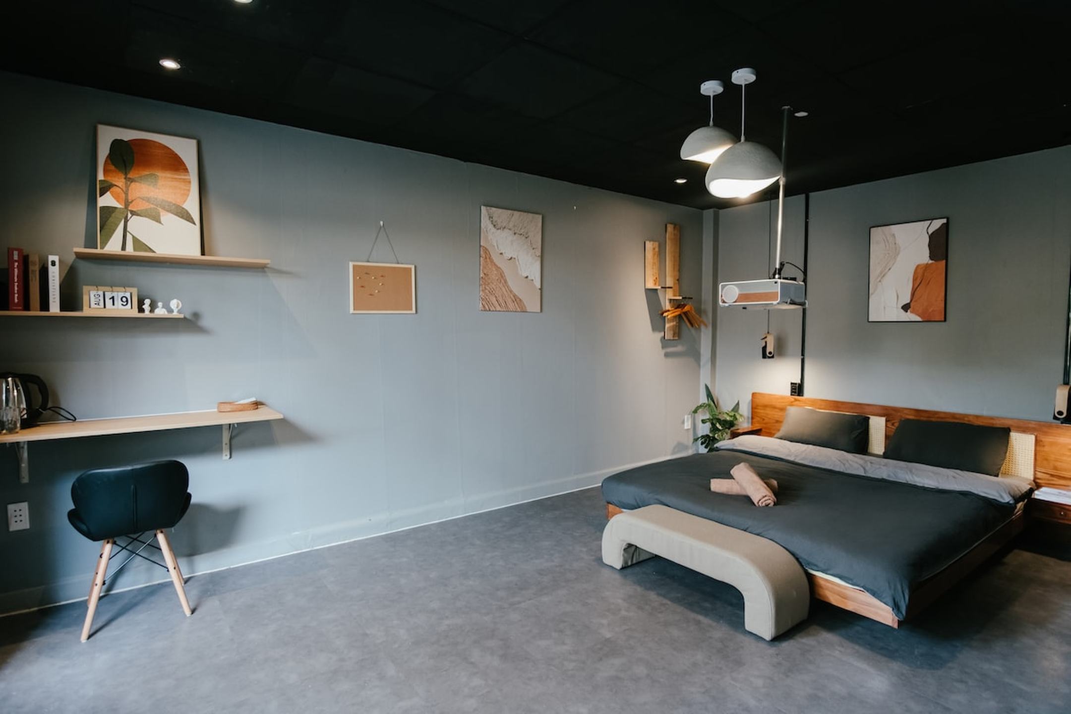 listing_images/a8de31c8-4e23-c4b4-5bd3-59ea1814bf8f.jpeg