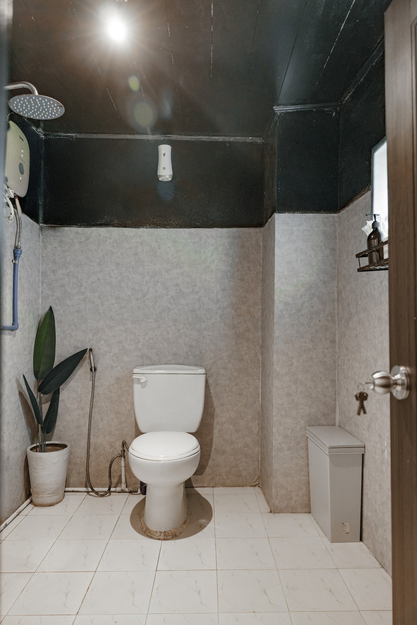listing_images/c95100d0-262a-893c-5e7a-7fc0257a298c.jpeg