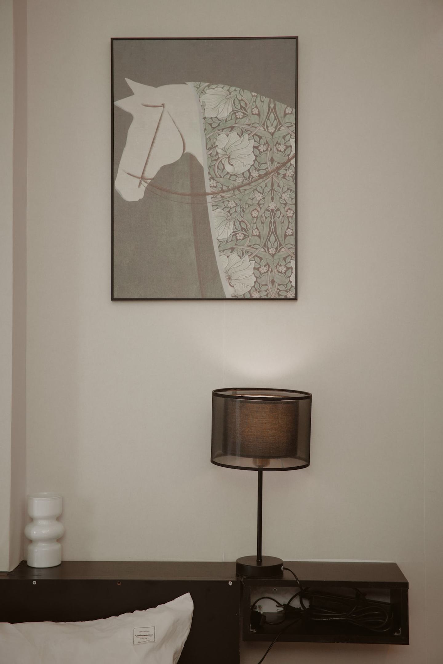 listing_images/e2129299-ab48-9b56-30ea-21a80b82c520.jpeg