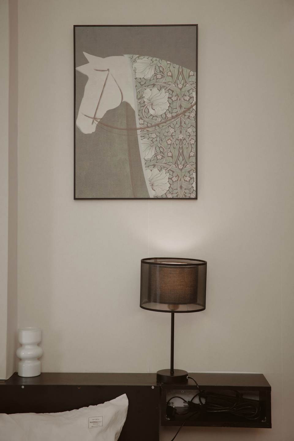 listing_images/e2129299-ab48-9b56-30ea-21a80b82c520.jpeg