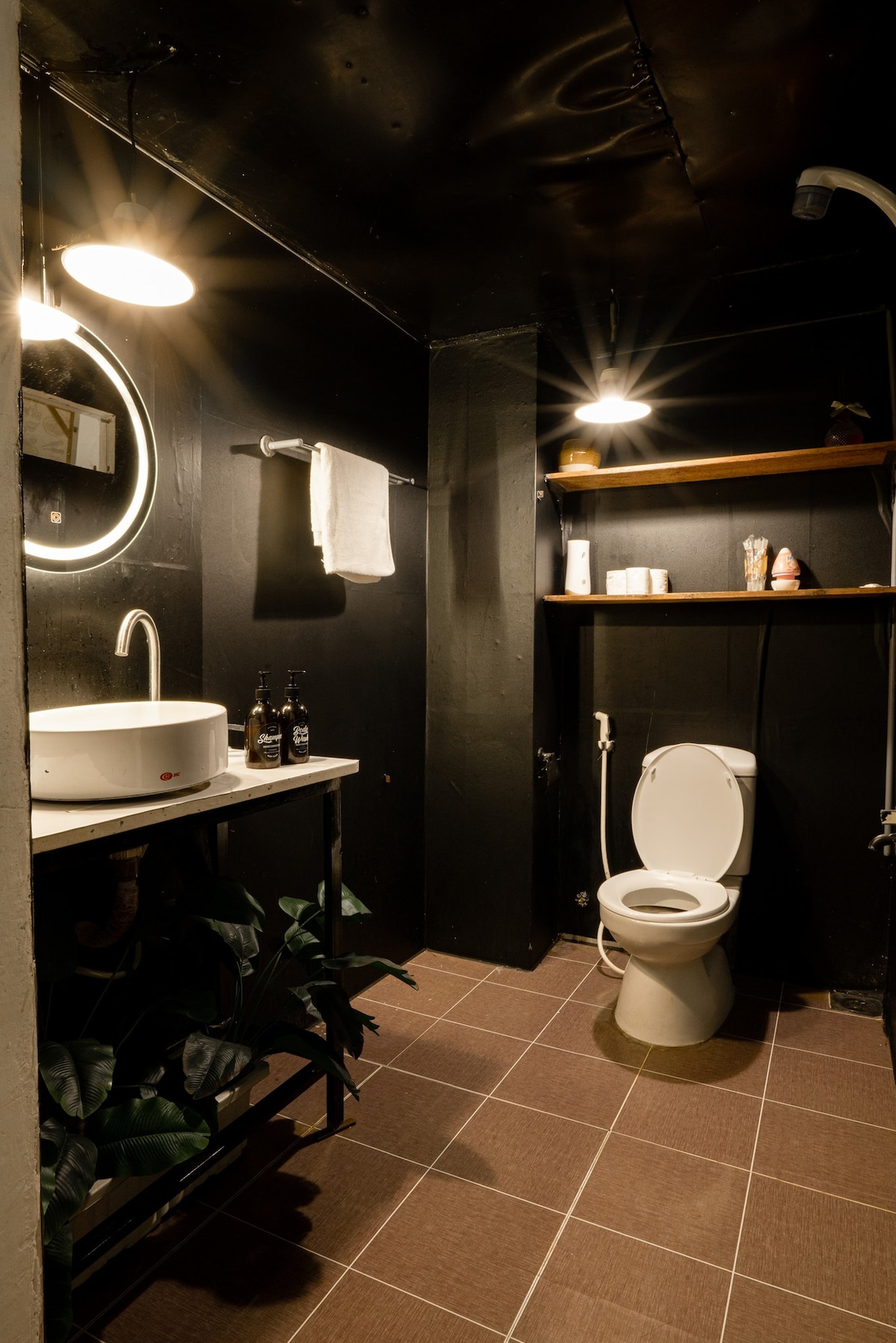 listing_images/faa68960-7a30-3206-9bb1-f6cabfafc1e8.jpeg
